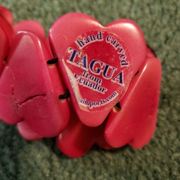 Pink Heart Shaped Tagua Bracelet - Picture 2 of 4